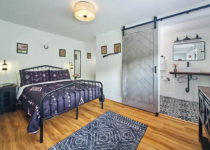 Saddleview Bed & Breakfast